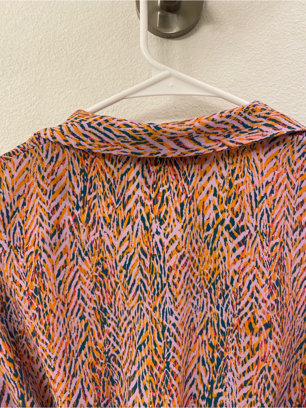 Zara Multi-Color Groovy Cropped Shirt - Picture 5 of 7